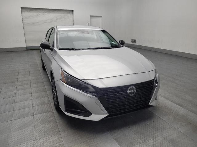 Photo of 2024 Brilliant Silver Metallic Nissan Altima