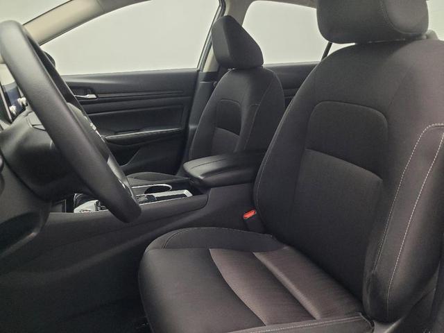 Photo of 2024 Brilliant Silver Metallic Nissan Altima