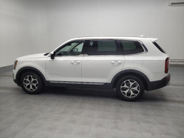 Photo of 2020 Snow White Pearl Kia Telluride