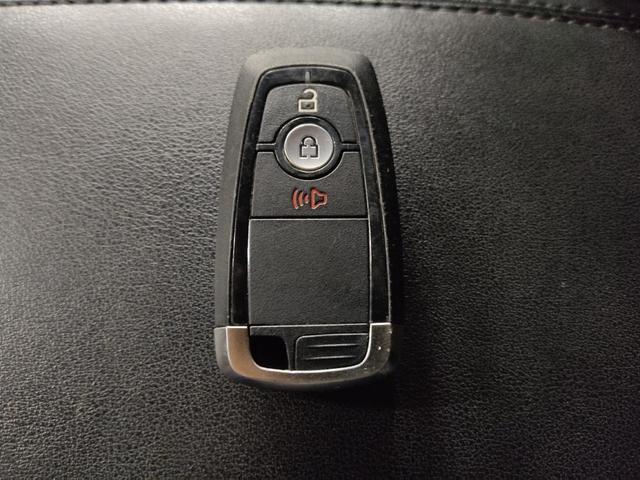Photo of 2023 Blue Ford Edge