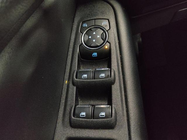 Photo of 2023 Blue Ford Edge