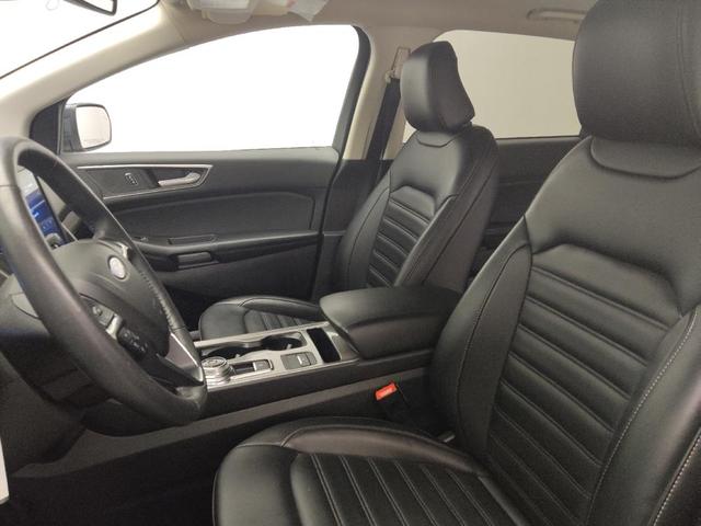 Photo of 2023 Blue Ford Edge