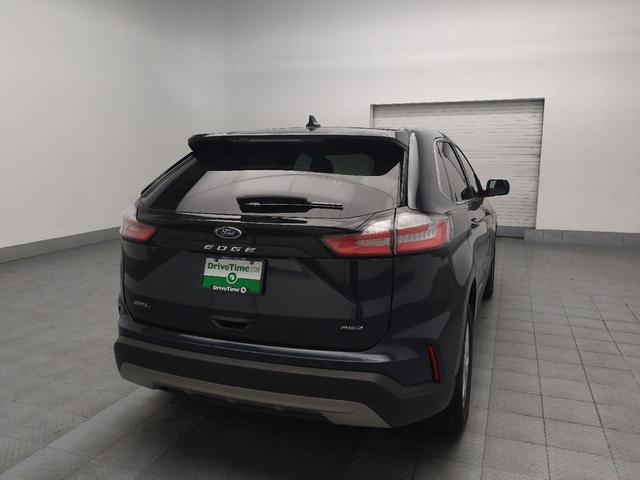 Photo of 2023 Blue Ford Edge