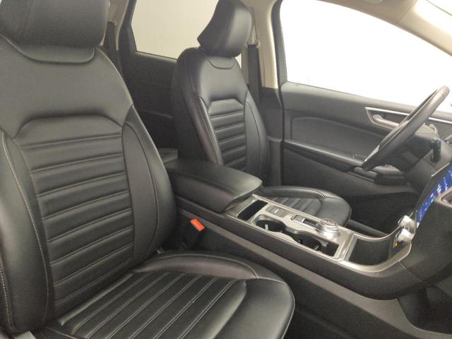 Photo of 2023 Blue Ford Edge