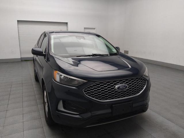 Photo of 2023 Blue Ford Edge