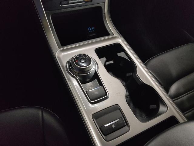 Photo of 2023 Blue Ford Edge