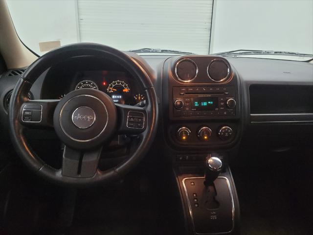 Photo of 2016 Gray Jeep Patriot