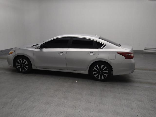 Photo of 2018 Brilliant Silver Nissan Altima