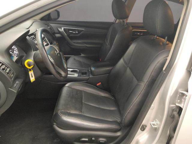Photo of 2018 Brilliant Silver Nissan Altima