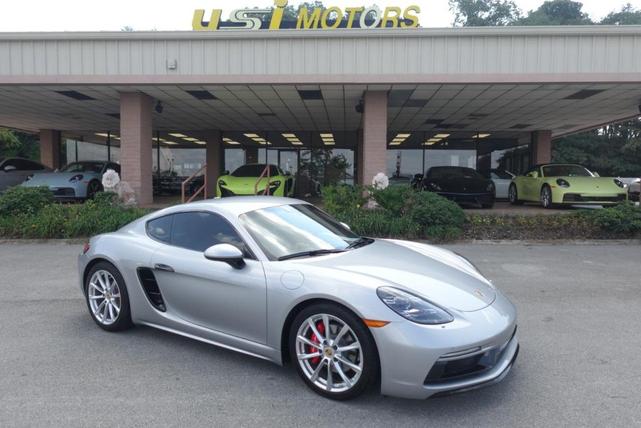 Photo of 2018 GT Silver Metallic Porsche 718 Cayman