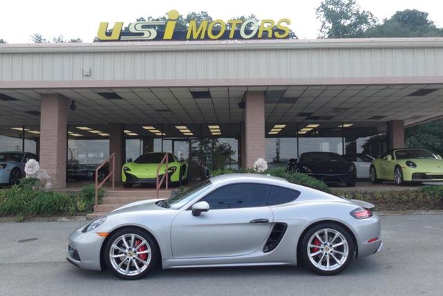 Photo of 2018 GT Silver Metallic Porsche 718 Cayman