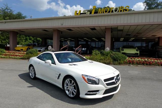 Photo of 2014 Diamond White Mercedes-Benz SL-Class
