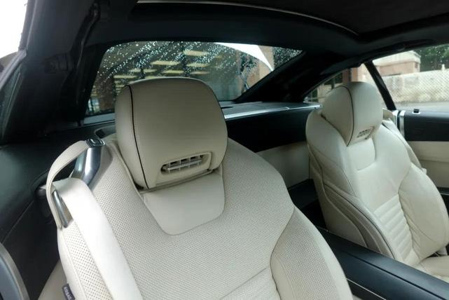 Photo of 2014 Diamond White Mercedes-Benz SL-Class