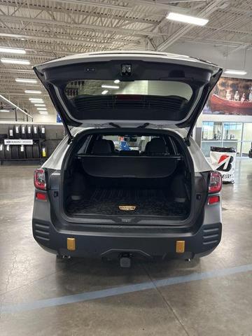 Photo of 2025 Crystal White Pearl Subaru Outback