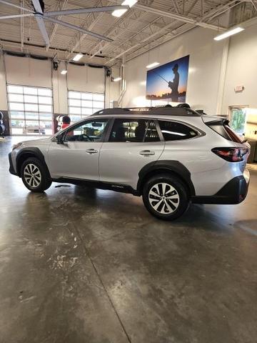 Photo of 2024 Ice Silver Metallic Subaru Outback