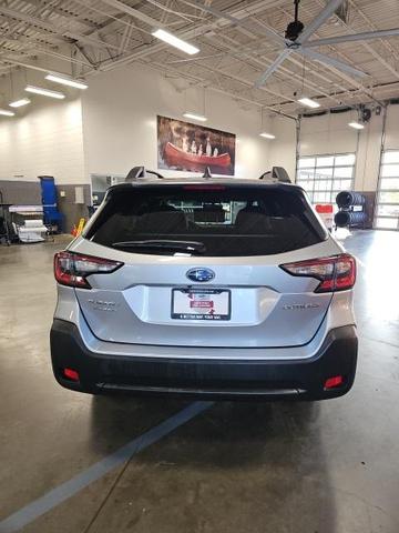 Photo of 2024 Ice Silver Metallic Subaru Outback