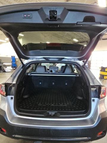 Photo of 2024 Ice Silver Metallic Subaru Outback