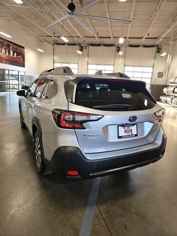 Photo of 2024 Ice Silver Metallic Subaru Outback