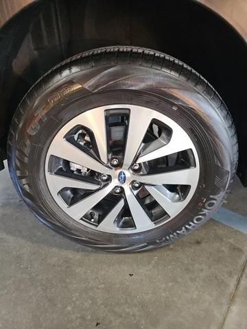 Photo of 2024 Ice Silver Metallic Subaru Outback