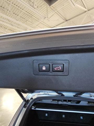 Photo of 2024 Ice Silver Metallic Subaru Outback