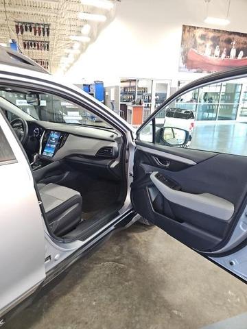 Photo of 2024 Ice Silver Metallic Subaru Outback