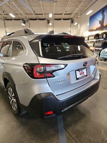 Photo of 2024 Ice Silver Metallic Subaru Outback