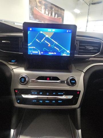 Photo of 2022 Oxford White Ford Explorer
