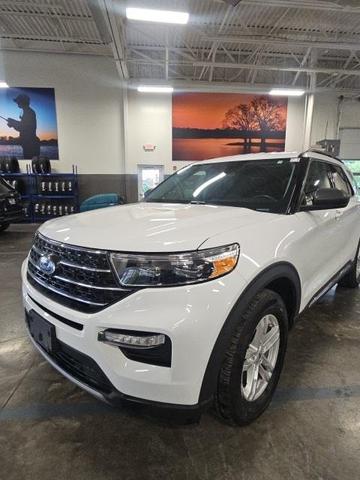 Photo of 2022 Oxford White Ford Explorer