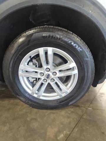 Photo of 2022 Oxford White Ford Explorer