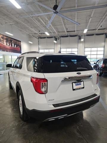 Photo of 2022 Oxford White Ford Explorer
