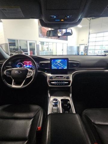 Photo of 2022 Oxford White Ford Explorer