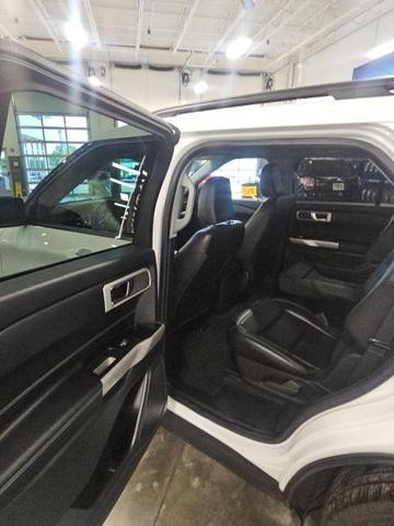 Photo of 2022 Oxford White Ford Explorer