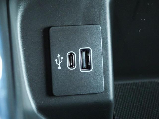 Photo of 2025 Oxford White Ford F-150