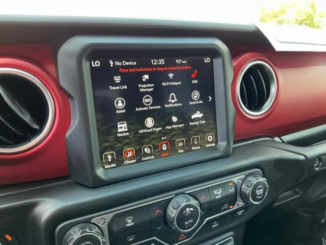 Photo of 2022 Bright White Clearcoat Jeep Gladiator