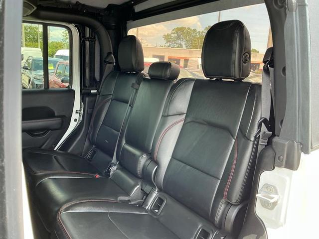 Photo of 2022 Bright White Clearcoat Jeep Gladiator