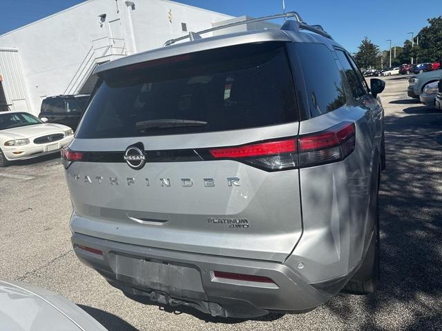 Photo of 2022 Brilliant Silver Metallic Nissan Pathfinder