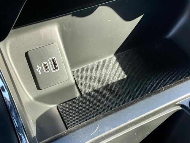 Photo of 2025 Oxford White Ford F-150