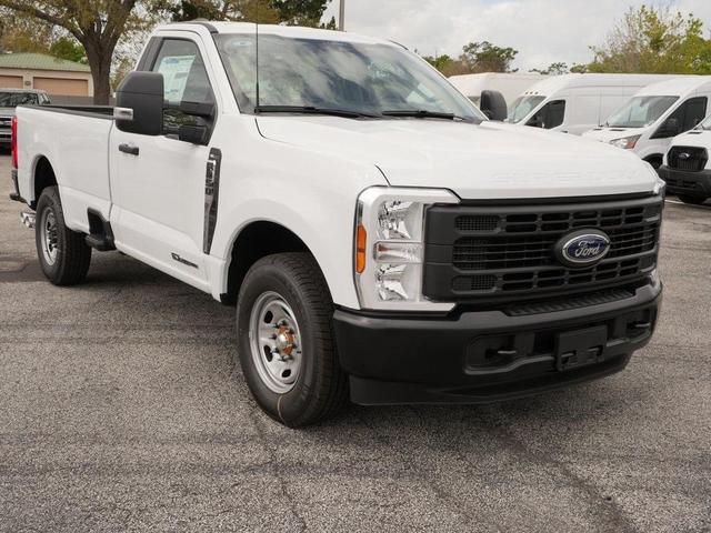 Photo of 2025 Oxford White Ford F-250