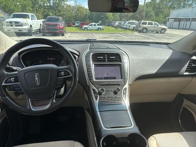 Photo of 2020 Black Lincoln Nautilus