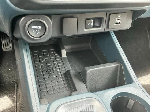 Photo of 2025 Desert Sand Ford Maverick