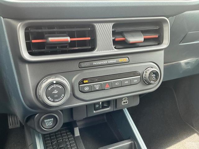 Photo of 2025 Desert Sand Ford Maverick