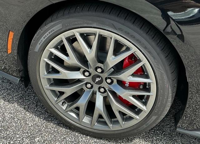 Photo of 2025 Shadow Black Ford Mustang