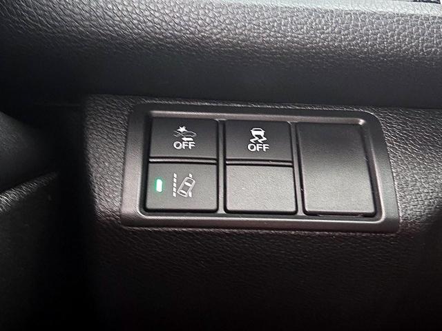 Photo of 2021 Gray Honda Civic