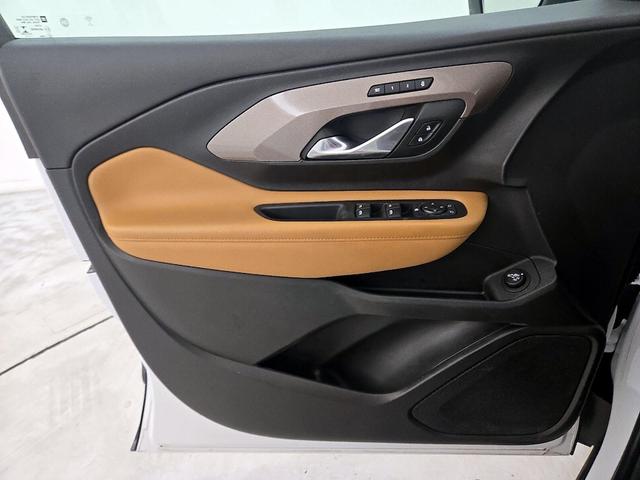 Photo of 2019 White GMC Terrain