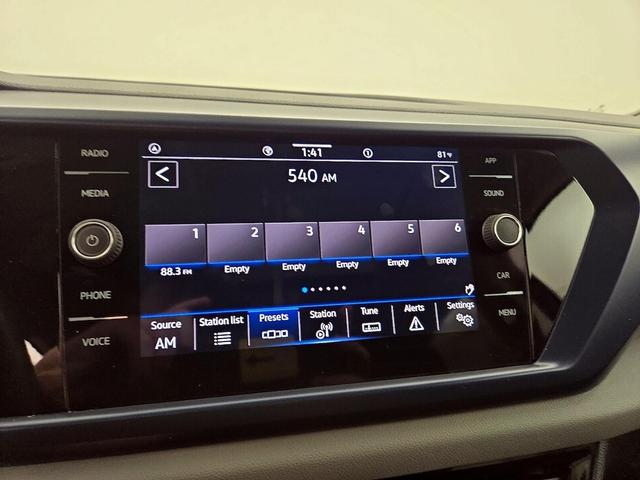 Photo of 2022 Gray Volkswagen Taos