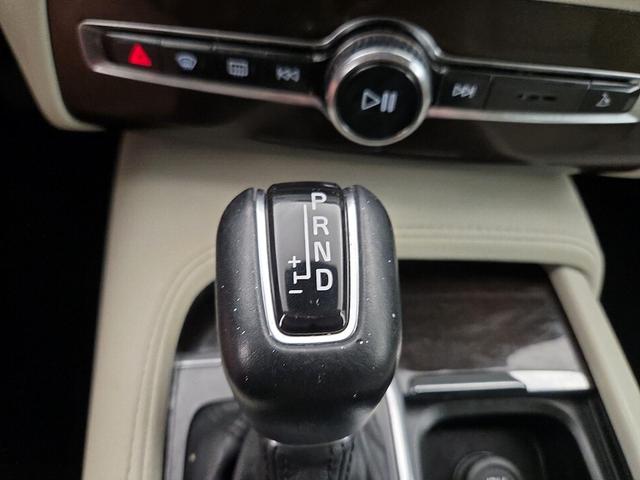 Photo of 2019 Black Volvo XC90