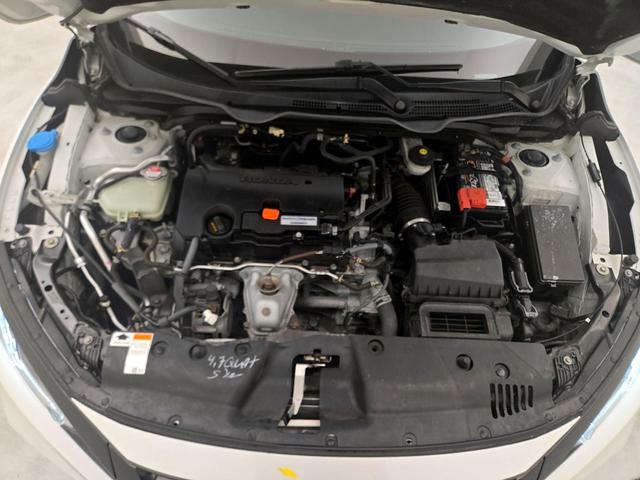 Photo of 2019 White Honda Civic