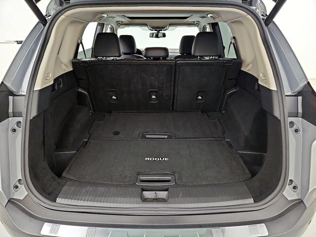 Photo of 2021 Blue Nissan Rogue