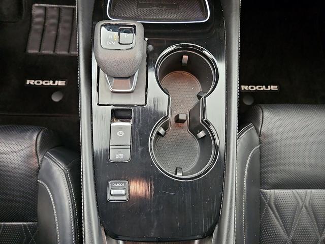 Photo of 2021 Blue Nissan Rogue