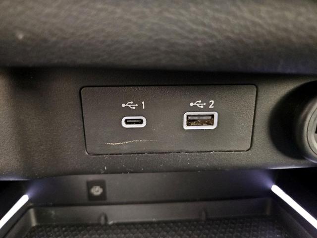 Photo of 2021 Blue Nissan Rogue